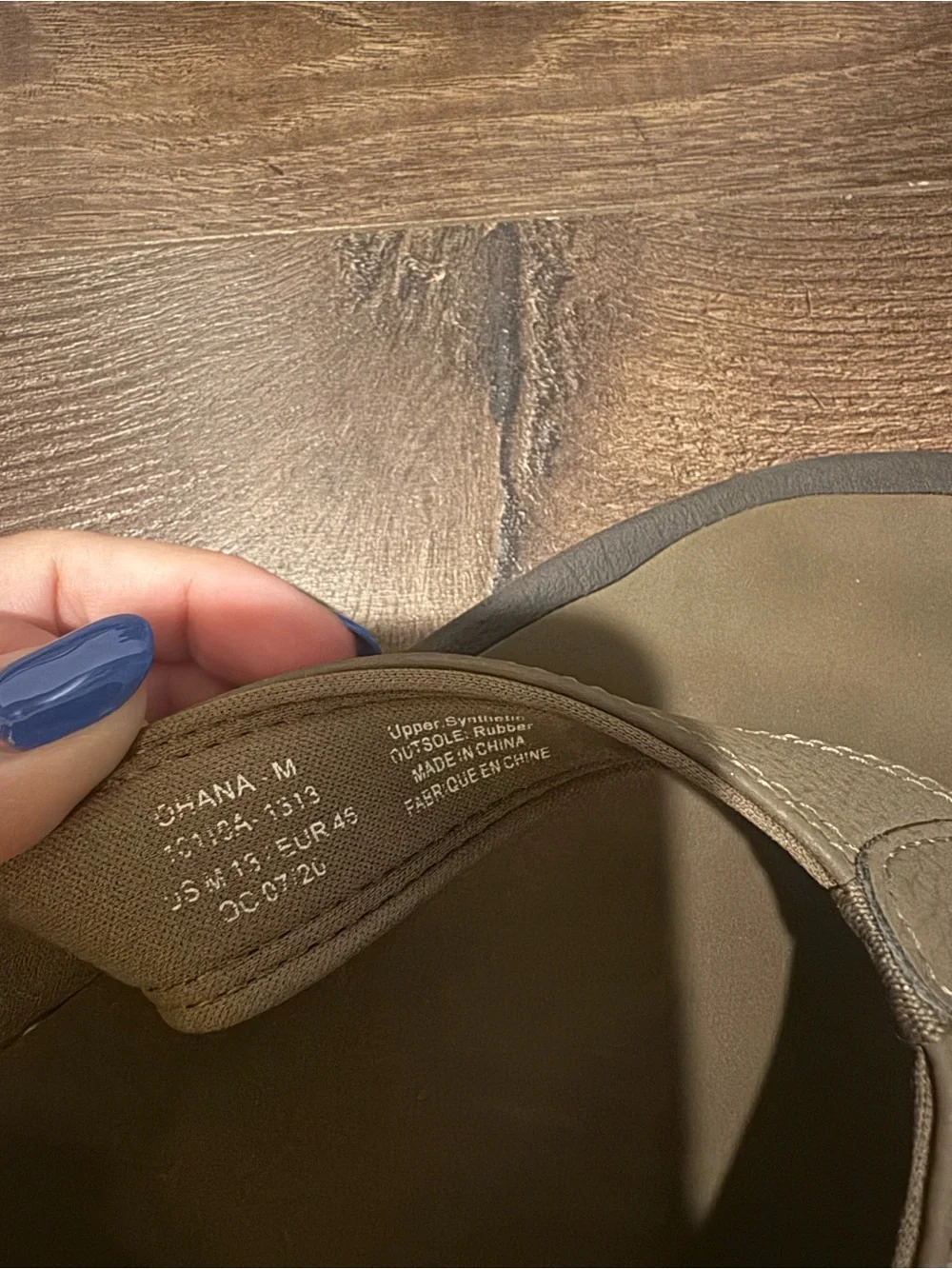 OluKai Men's 'Ohana Flip-Flops in Brown/Taupe